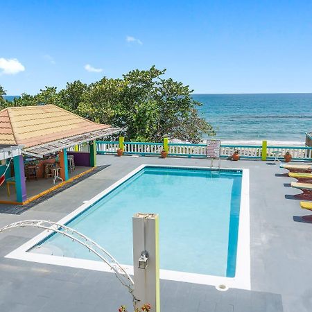 Отель Taino Cove Пляж Сокровищ Экстерьер фото